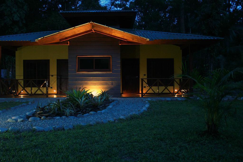 Apartamento Oasi Cahuita Exterior foto